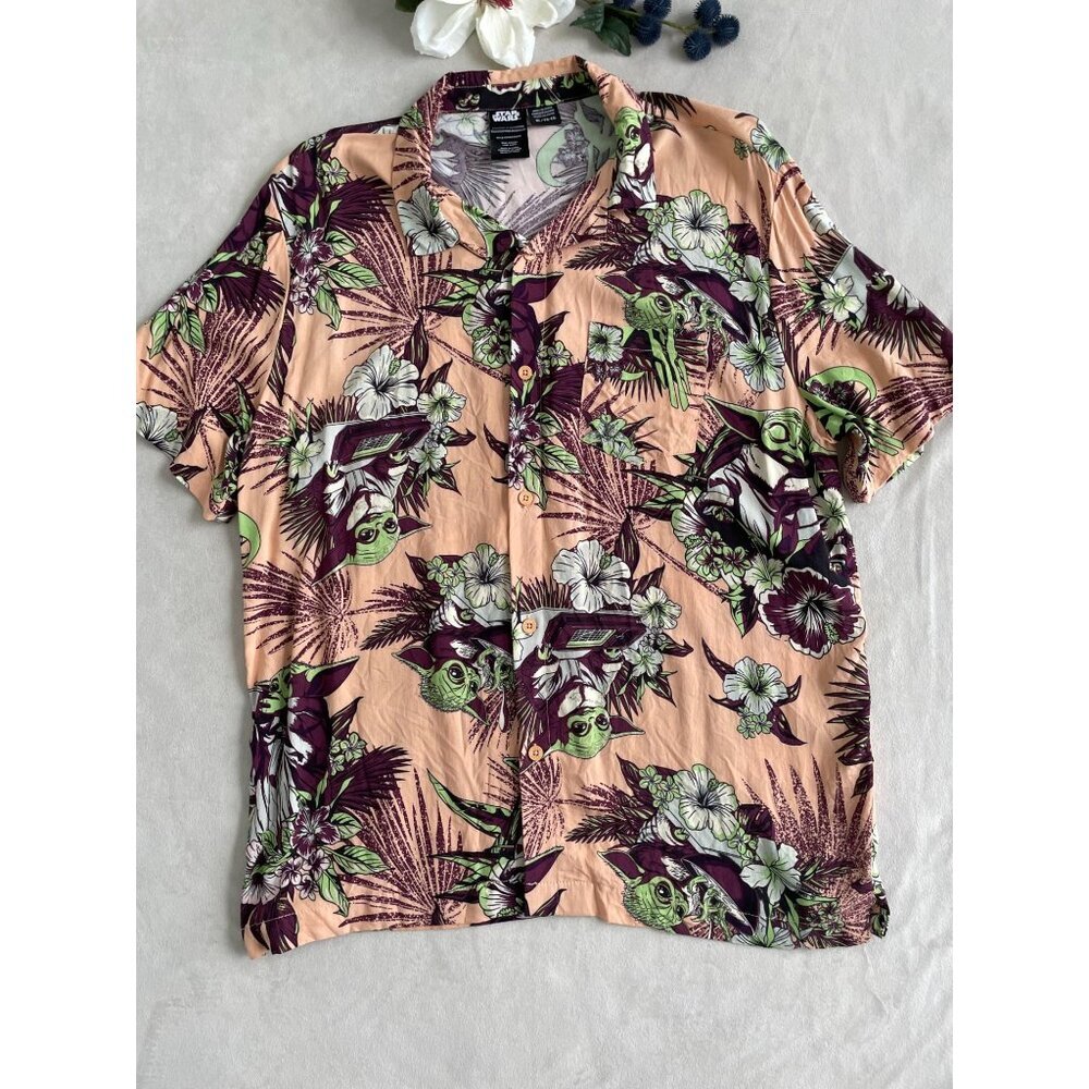Star Wars Mens XL Hawaiian Shirt Grogu Baby Yoda Floral Print Peach & Green